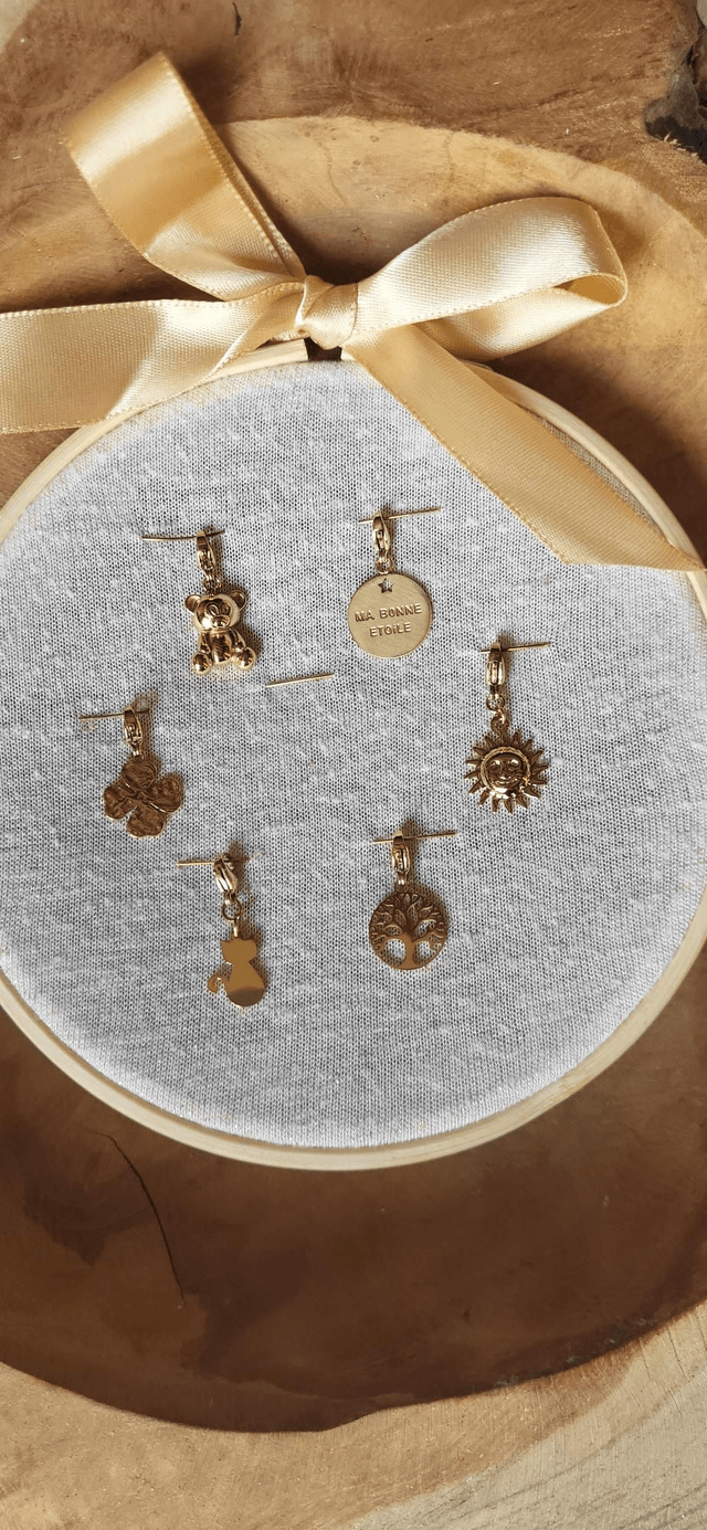 Charms/ Breloques