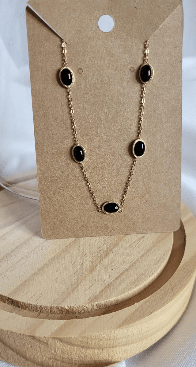 Collier Julia